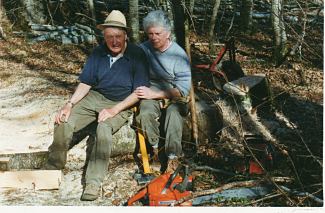 MES PARENTS : Toujours unis dans leur d�vouement pour me rapporter un peu de bois , pour tourner .